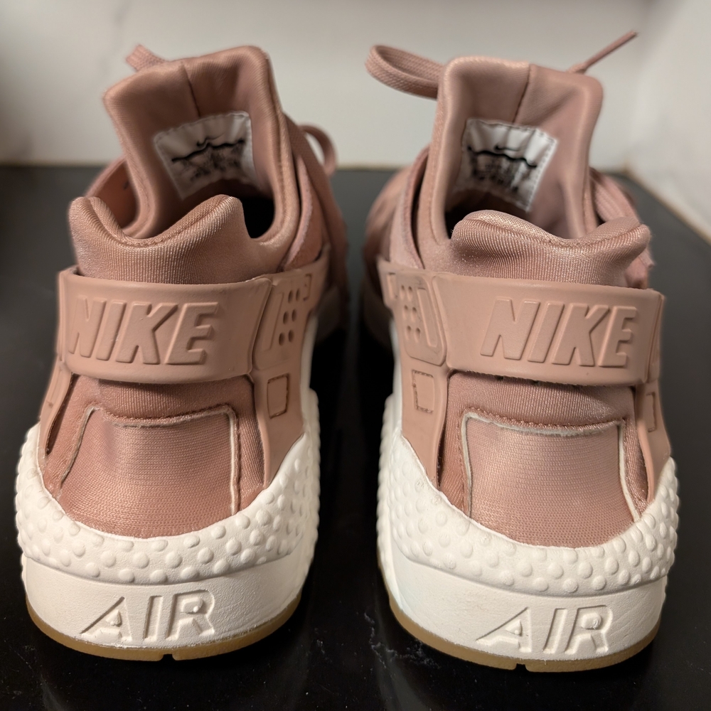 Nike Wmns Air Huarache Run SD 'Particle Pink' Sneakers Size 9.5 MSRP $135 - Picture 11 of 12